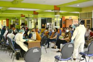 6 Lokasi Dinamis Vaksinasi Lansia di Jakarta Utara