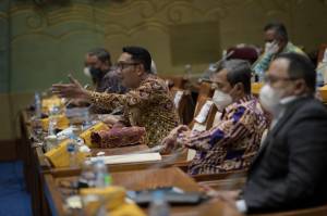 Di DPR, Ridwan Kamil Sampaikan Aspirasi Soal RUU Energi Baru Terbarukan