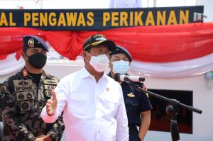 100 Hari Kerja, Menteri KKP Trenggono Tangkap & Tenggelamkan 93 Kapal Pencuri Ikan
