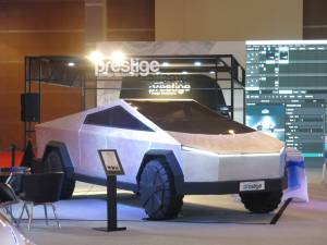 Keren, Prestige Pajang Tesla Cybertruck di IIMS Hybrid 2021