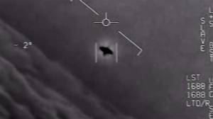 Bukan Hoaks, Pentagon Tegaskan Kapal Perang AS Berhadapan dengan UFO