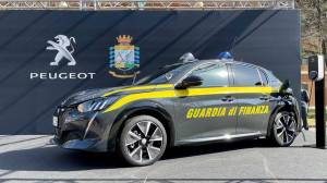 Wujudkan Energi Tanpa Emisi, Peugeot dan Guardia di Finanza Italia Menyatu