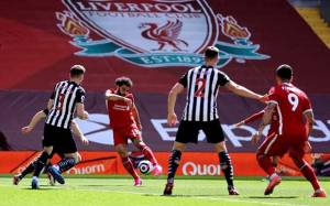 Babak I: Liverpool Unggul atas Newcastle Lewat Gol Indah Mohamed Salah