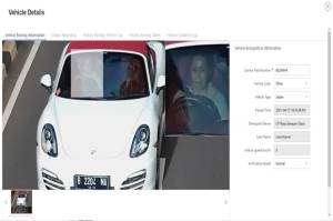 Pengemudi Porsche Penerobos Busway Ternyata Mahasiswi Jakarta