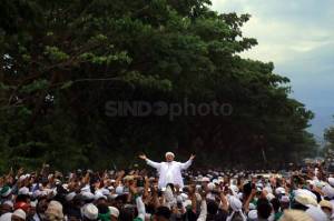 Terungkap! Habib Rizieq Sebut Kerumunan Petamburan Berawal saat Mengumandangkan Shalawat