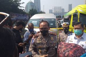 Ratusan Orang Protes di Tol Cikampek, Polisi Pastikan Itu Bukan Pemudik