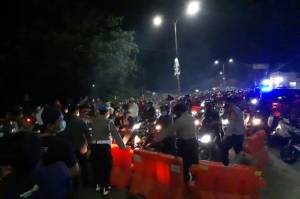 Jalur Perbatasan Bekasi-Karawang Kembali Diserbu Pemudik, Polisi Pecah Konsentrasi Massa