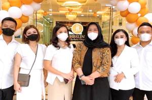 Genap Setahun, Heslin Beauty Kembangkan Bisnis Buka Klinik Kecantikan