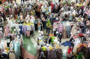 Centro Bangkrut, APPBI Akui Penjualan Sandang Paling Terpuruk