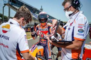 Mantan Kepala Mekanik Rossi Komentari Hilangnya Sihir Marquez di MotoGP