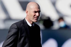 Benzema Yakin Zidane Tidak Akan Tinggalkan Real Madrid
