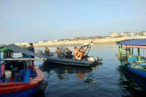 Tim SAR Temukan Jenazah Nelayan yang Hilang di Teluk Jakarta