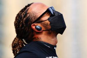 Gagal di Dua Sirkuit Jalan Raya, Lewis Hamilton: Pengalaman Menyakitkan