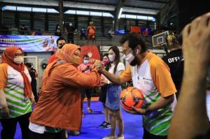 Menteri Ida Fauziyah: Perselisihan Pekerja-Pengusaha Bisa juga Diselesaikan di Lapangan Futsal