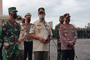 TNI/Polri dan Pemprov DKI Operasi Tertib Protokol Kesehatan, Anies: Ini Perjuangan Semesta