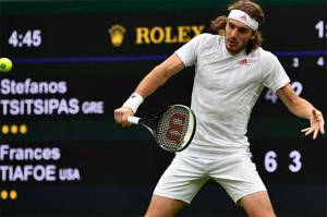 Tumbang di Babak Pertama Wimbledon 2021, Tsitsipas Ngaku Kelelahan
