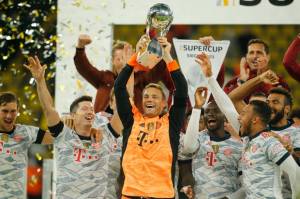 Jadi Bintang Saat Dortmund vs Bayern, Lewandowski Terharu Rebut Piala Super Jerman 2021