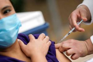 Sentra Vaksinasi Dosis ke-2 MNC Peduli Disambut Antusias, Antri Sejak Pagi
