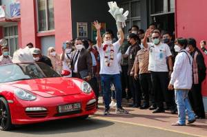 Saipul Jamil Dijemput Indah Sari Pakai Mobil Mewah: Ini Super Setia