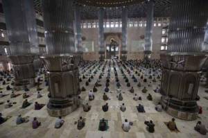 Masjid Istiqlal Gelar Salat Jumat, Jamaah Wajib Tunjukkan Sertifikat Vaksin