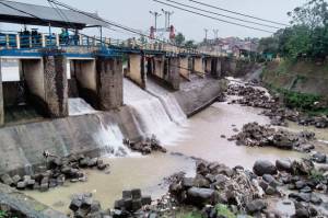 Bogor Diguyur Hujan, Ketinggian Air di Bendung Katulampa Masih Normal