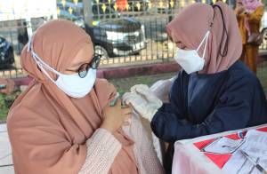 Wilmar Bersama Polda Banten Gelar Vaksinasi untuk Masyarakat