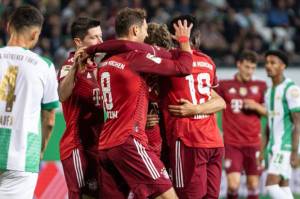 Hasil Liga Jerman Bayern Muenchen vs Greuther: Rekor Gol Beruntun Lewandowski Berakhir