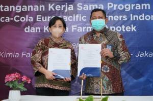 Kimia Farma Apotek dan CCEP Indonesia Kolaborasi Tingkatkan Imunitas dan Kesehatan Karyawan