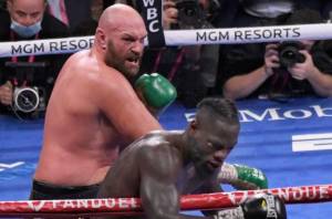 Tyson Fury Meng-KO Deontay Wilder, Khabib: Saya Percaya Dia Terbaik