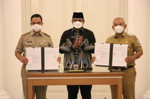 Anies Perpanjang Perjanjian Kerja Sama TPST Bantargebang dengan Wali Kota Bekasi