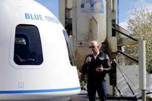 Jeff Bezos Akan Bangun Hotel di Luar Angkasa