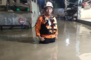 Diguyur Hujan Deras Seharian, 5 Titik di Kota Bekasi Banjir dan Tergenang
