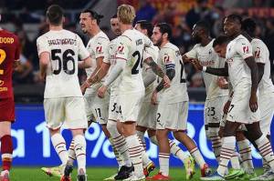 Hasil Liga Italia: 10 Pemain AC Milan Permalukan Roma di Olimpico