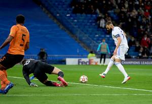 Hasil Real Madrid vs Shakhtar Donetsk: Gol Benzema Dibalas di Babak Pertama