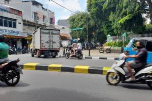 Kerap Picu Kecelakaan, Separator di Depan Pasar Kopro Bikin Ngeri Pengendara