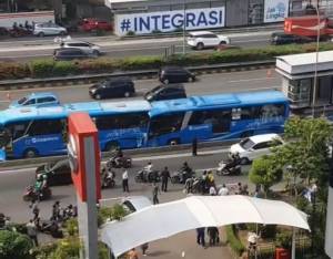 Gara-gara Transjakarta Kecelakaan Melulu Warga Takut Naik Bus