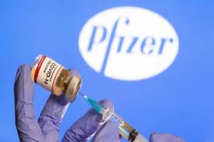 Distribusi Vaksin Pfizer ke Daerah Butuh Penerbangan Carter