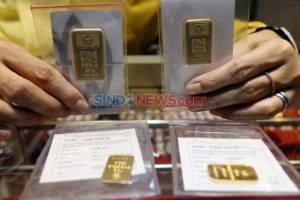 Galau, Harga Emas Hari Ini Turun Seceng ke Rp934.000 per Gram