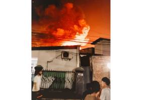 Gara-gara Petasan, Rumah Hangus Terbakar di Kemayoran