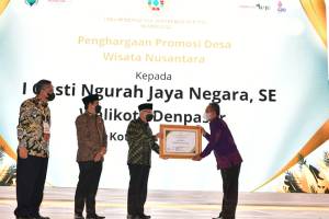 Jagokan Subak Kertalangu, Denpasar Raih Penghargaan Promosi Desa Wisata Nusantara Tingkat Nasional