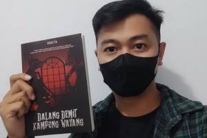 Sukses Jadi Penulis Cerita Horor, Diosetta Kembangkan Jagad Segoro Demit