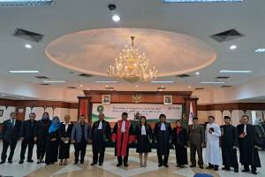 Ketua Pengadilan Tinggi DKI Jakarta Ambil Sumpah Ratusan Anggota Peradi