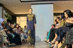 Batik Danar Hadir Rilis Koleksi Hari Raya Berdesain Modern Sekar Arumdati