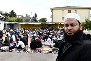 Nasib Imigran Muslim di Italia: Tidak Boleh Mendirikan Tempat Ibadah