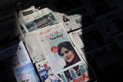 Tragedi Mahsa Amini - Iran Bergolak Saat Rakyat Tuntut Keadilan