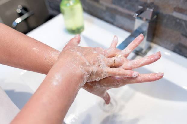 Ini Alasan Kenapa Cuci Tangan dengan Sabun dan Air Lebih 