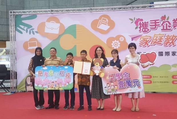 habibi siswa sd asal indonesia dapat penghargaan istimewa di kaohsiungtaiwan hls