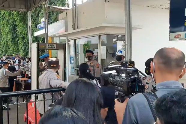 Sidang Vonis Habib Rizieq Penjagaan Di Pn Jakarta Timur Diperketat