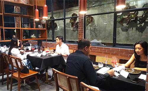 Kulineran di Bandung, Bisa Dinner Romantis dengan Lima Menu dan Minuman