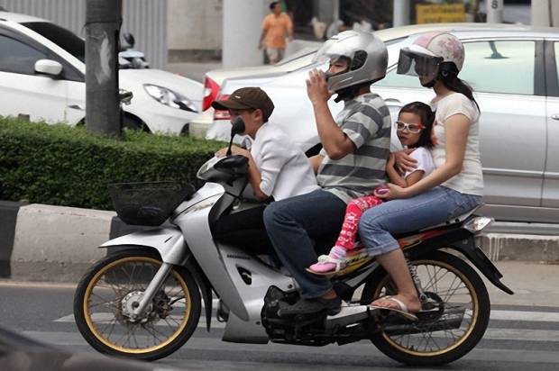 Peraturan Lalu-lintas Indonesia yang Kerap Dimaafkan di Indonesia tapi Didenda di Negara Lain